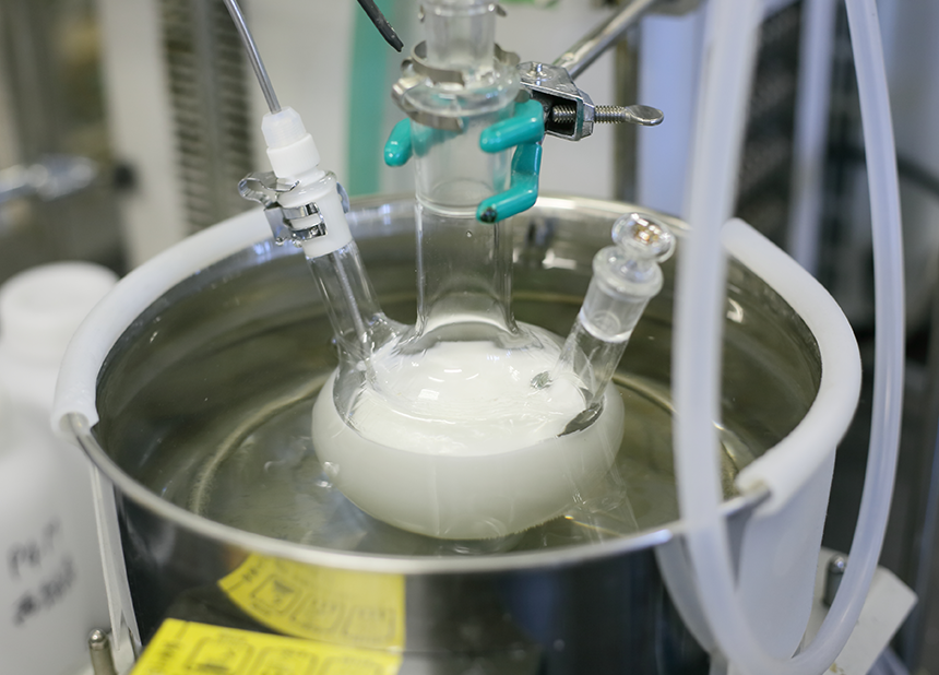 機能化学品事業