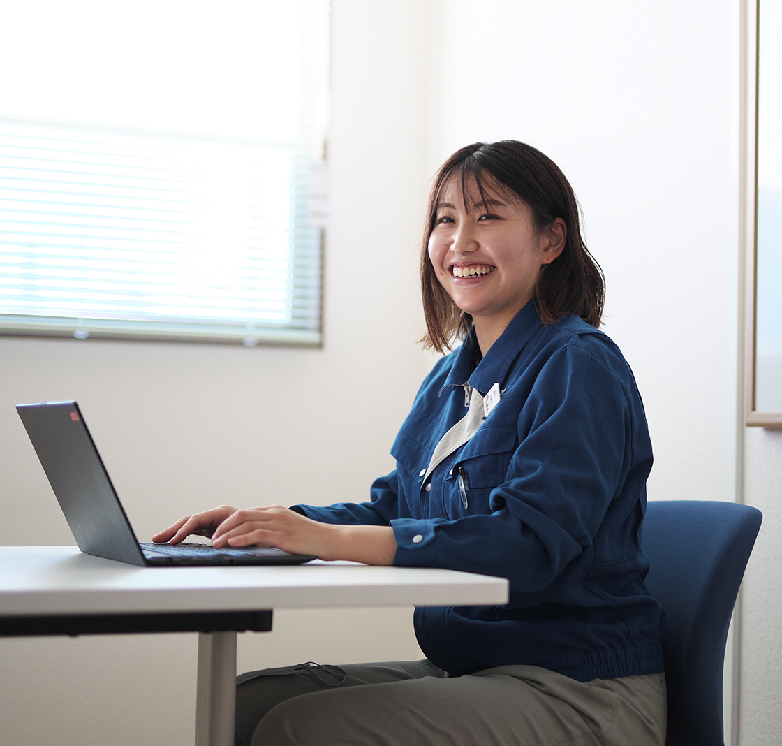 保全業務の重要さと、扱う装置のスケール感に惹かれ。